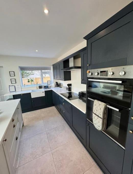 Stylish Apartment Near The Centre Of Harrogate Exteriör bild