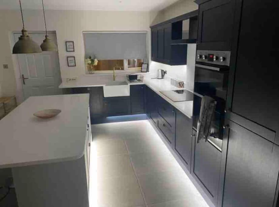 Stylish Apartment Near The Centre Of Harrogate Exteriör bild